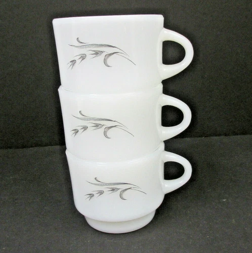 PATTERN ANCHOR HOCKING FIRE KING HARVEST SILVER GRAY WHEAT CUPS  3 LOT 