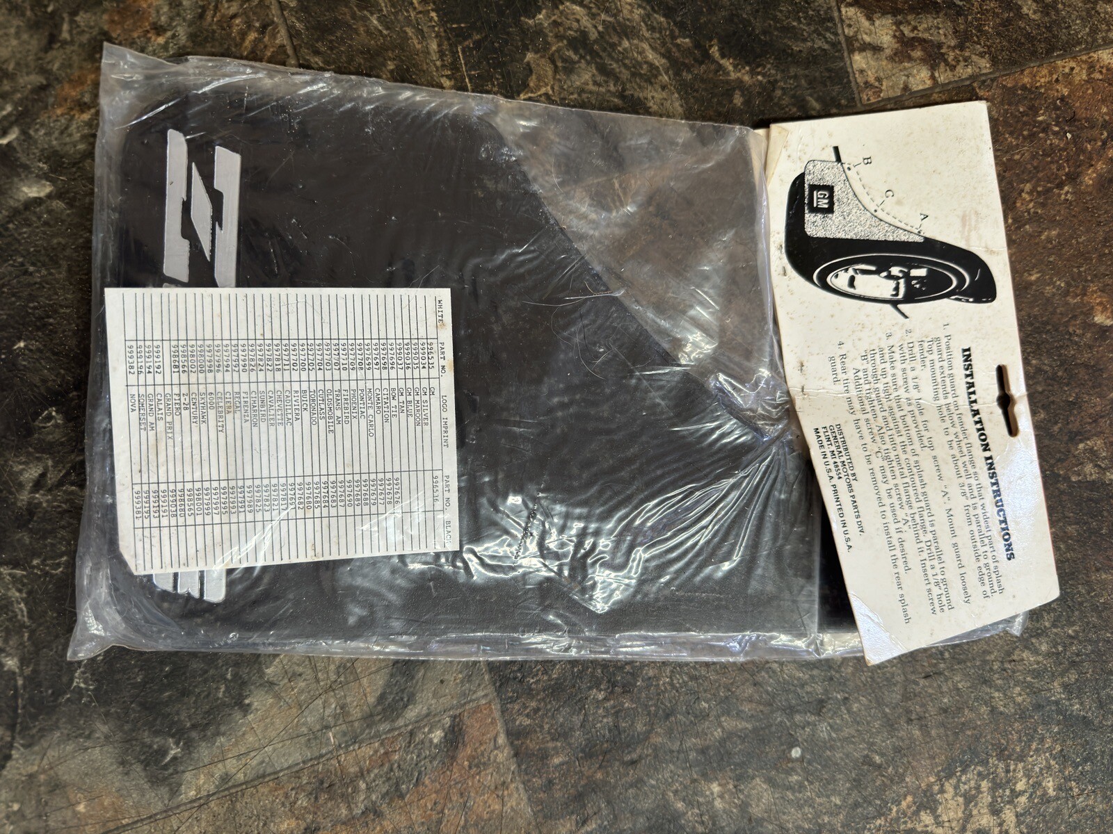 NOS GM Chevorlet Camaro Z28 Splash Guards Mud Flaps Complete Set Of 2