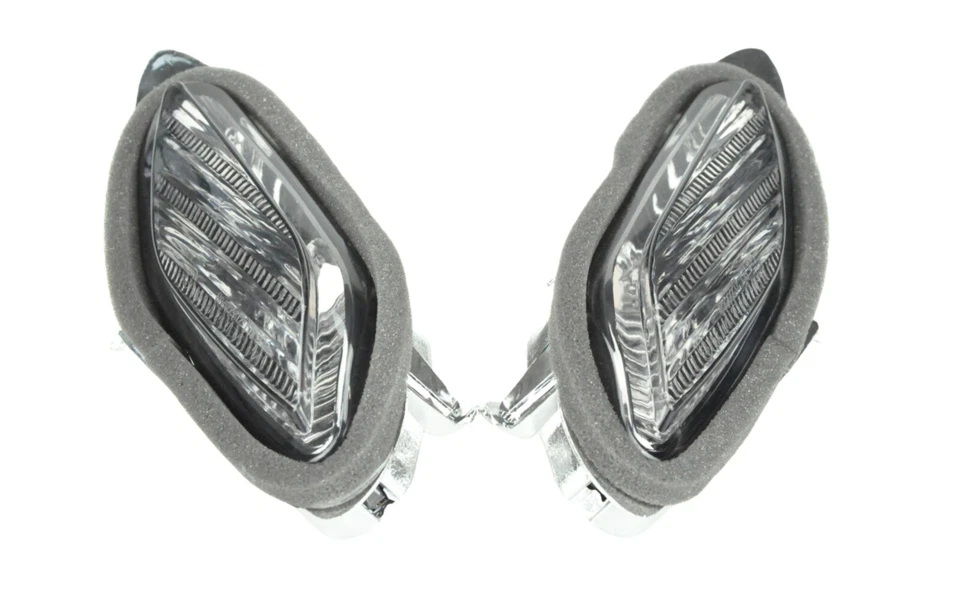 Grey Front Indicator Turn Signal For Honda 2003-2010 ST1300 Pan-European /ABS - Image 2 of 4