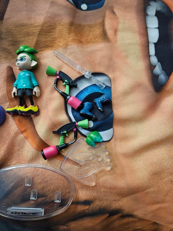 Bandai Splatoon Inkling Boy Switchable Locker Outfit Action Figure Toy ...