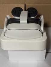 Meta Quest 3S  128GB  w/ 2 Controllers