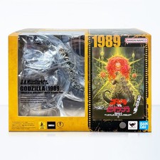 Bandai S.H.MonsterArts Godzilla vs. Biollante 1989 Movie Graphic Plus Figure