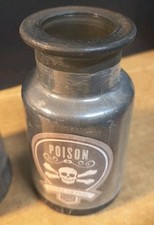 POISON WITH SKULL CROSSED BONES EXTRA LETHAL SINCE 1880 HALLOWEEN JAR BOTTLE