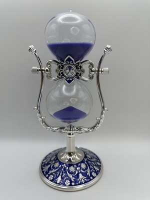 EXQUISITE 15 MINUTE HOUR GLASS, SILVER METAL, DEEP BLUE ENAMEL DESIGN, BLUE SAND
