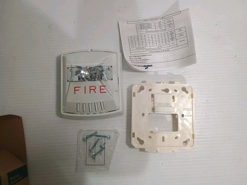 Eaton STW Wheelock Exceder Strobe Wall Mount White Clear Fire - 127685 - Picture 2 of 3
