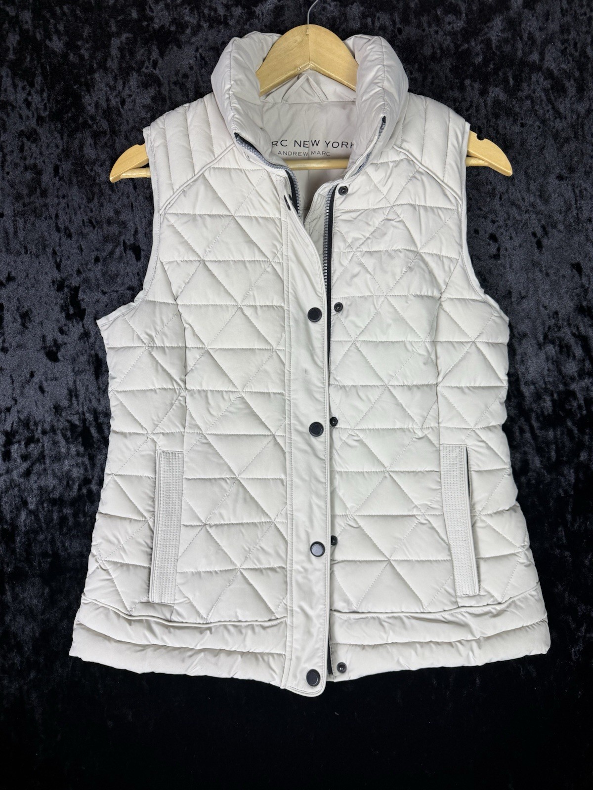 Andrew Marc New York Performance Puffer Vest Womens S Cream Full Zip Quilted