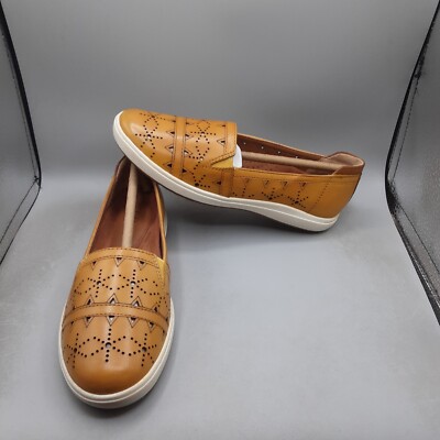 Cobb Hill Bailee Slip-on Women's 5M Yellow Leather Flat Loafers 