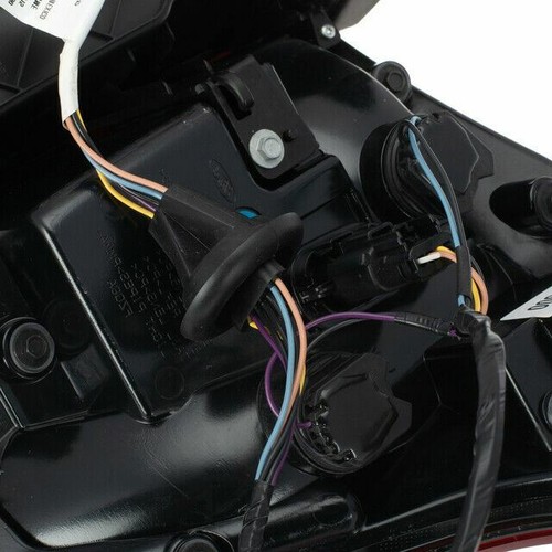 OEM NEW 16-19 Ford Explorer Police Interceptor Left Tail Lamp Assy FB5Z13405A - 第 4/9 張圖片