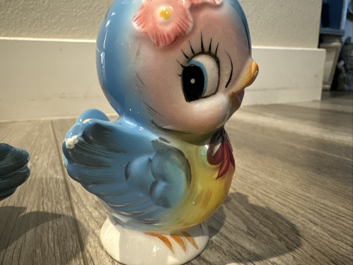 Vintage Lefton Mr & Mrs Bluebird Figurines Salt & Pepper Shaker