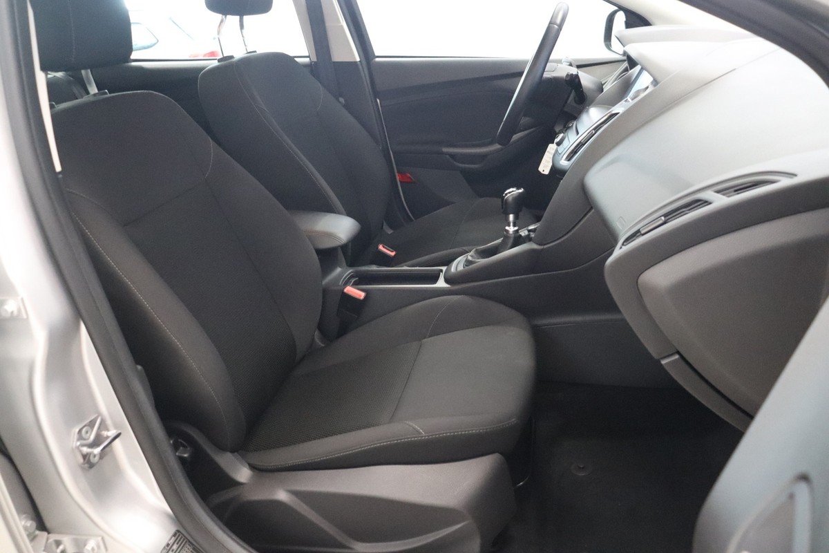 Ford Focus 1,5 TDCi 120 Business stc.