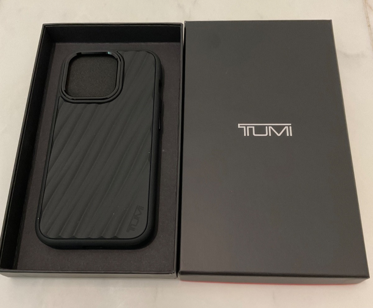 Tumi 19 Degree Polycarbonate Case for iPhone 15 Pro MATTE BLACK