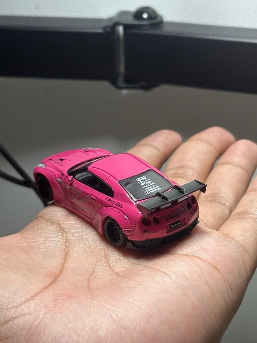 MINI GT #29 Nissan GT-R R35 Type 1 Hong Kong Exclusive (High Rear
