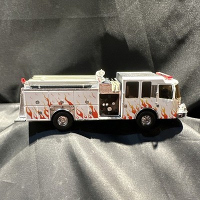 SHIPS FREE CODE 3 FERRARA INFERNO FLAMES FIRE ENGINE SCALE 1/64 Limited Edition