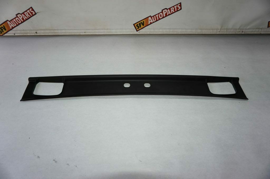 BENTLEY GT RAIN CHANNEL COVER TRUNK 2006 2007 2008 2009-2012 3W7 853 222 C OEM