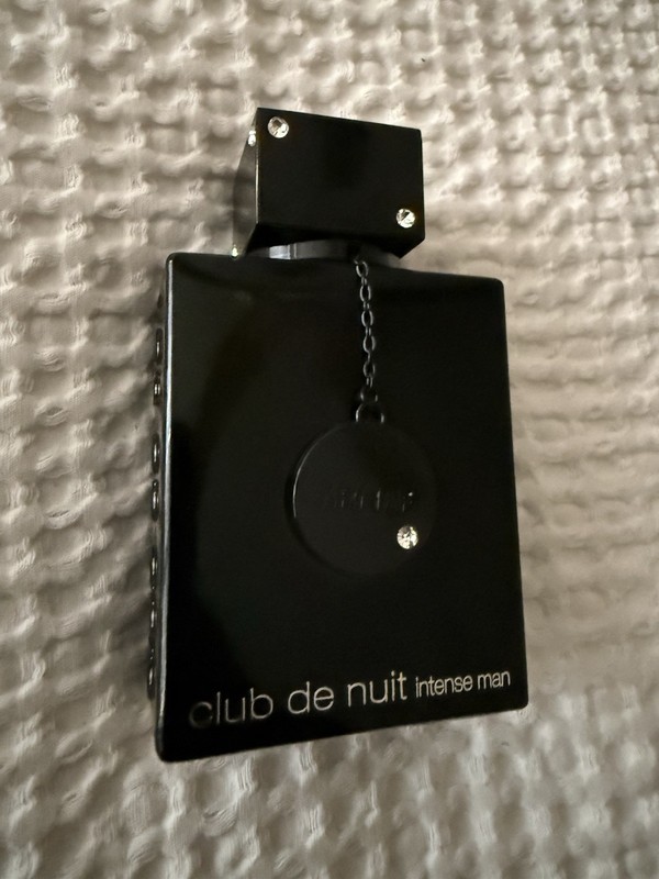 Armaf - Club De Nuit Intense Man-  Eau de Toilette Spray-  3.6oz
