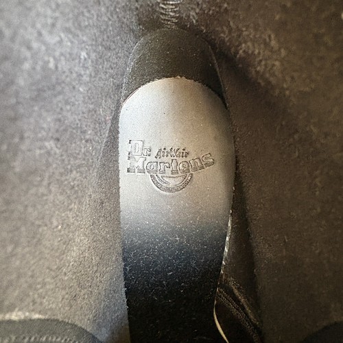 Dr. Martens Kendra Damen-Plateaustiefel 10-Loch-Absatz schwarz Leder Größe 5 - Bild 16 von 22