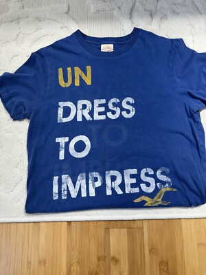 Men’s Rare Vintage Early 2000’s Hollister “Undress To Impress” T-Shirt  Medium