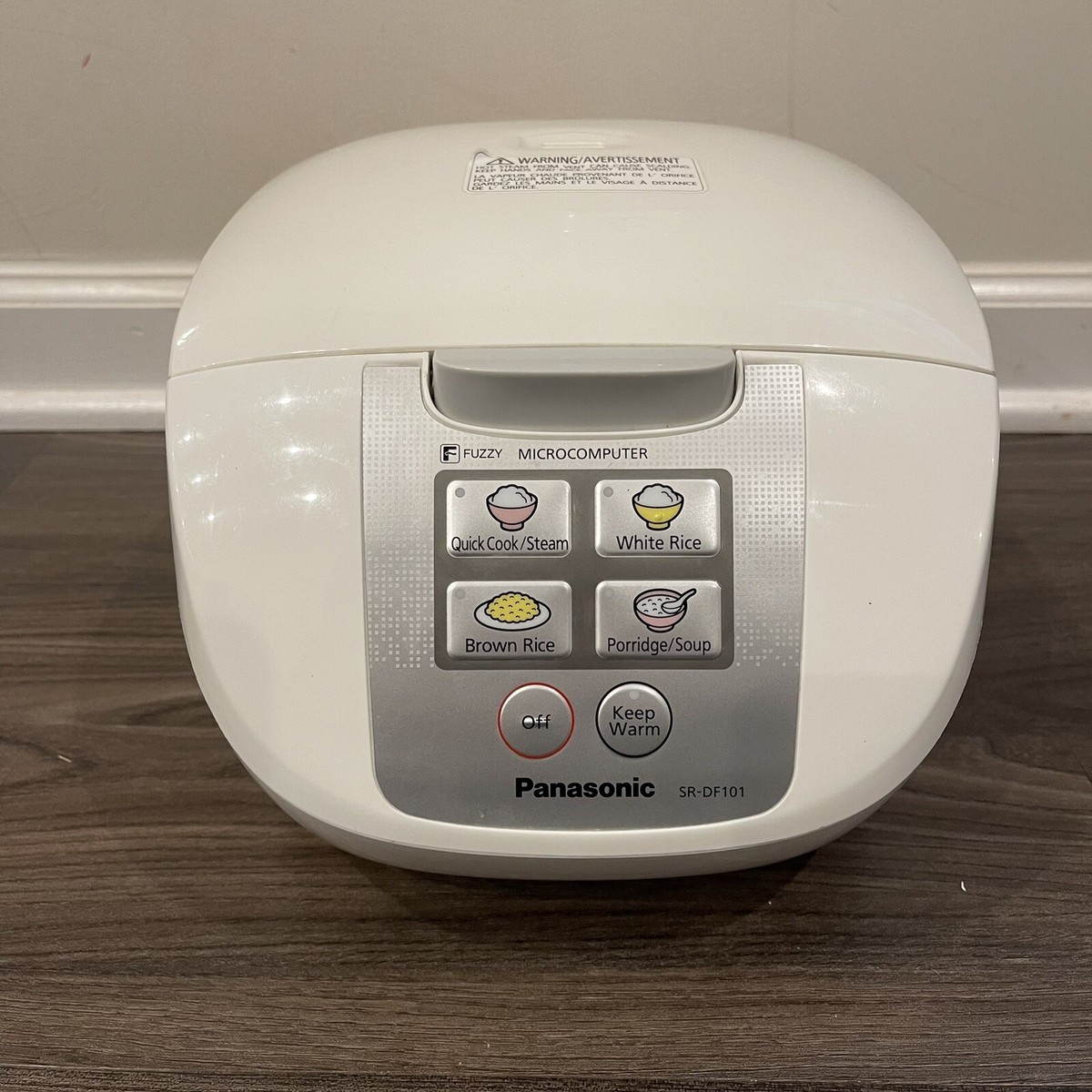 [超美品]Panasonic 炊飯器 SR-DF101 3.5合 Panasonic SR-DF101 Fuzzy Logic 5 Cup Electronic Rice Cooker
