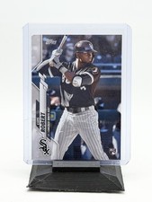 2020 Topps - Luis Robert #392 Batting (RC)