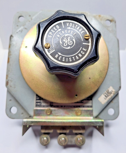 GE 8000EB101AA250 Rheostat 82 Ohm 250V Speed/Voltage Resistance Control Knob