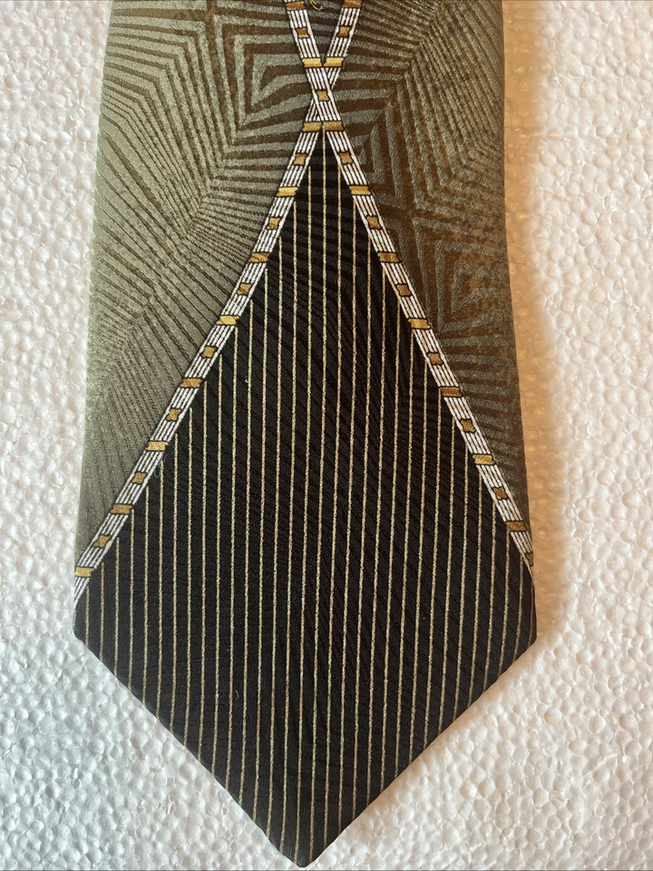Corbata de vestir vintage para hombre verde y negra 4” de ancho de seda pura 61” de largo Foto 3 de 4