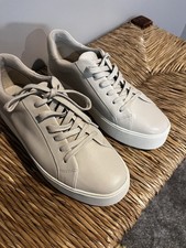 Women  s Vince Sneakers