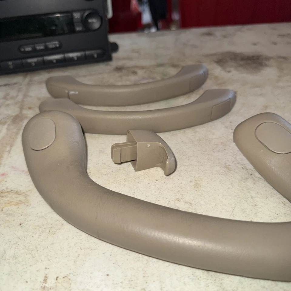 Ford F250 F350 1999-2007 conductores LH lado izquierdo agarre mango bronceado F75B-7831431-AEW Foto 4 de 4