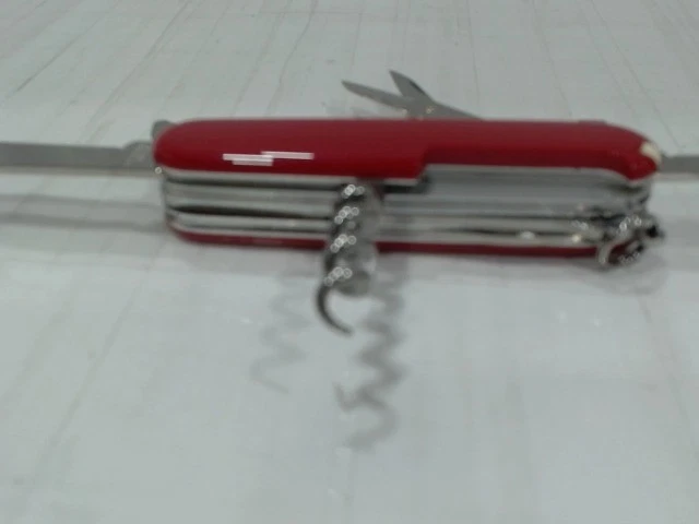 UsadoMuy Bueno - Navaja de Bolsillo Victorinox Huntsman Ejército Suizo, Rojo, 91 mm Foto 3 de 4