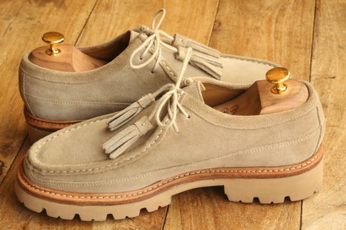 Grenson Tasselled Beige Suede Lug Sole Shoes Loafers Mens UK 8 E US 9 EU 42 - Picture 7 of 12