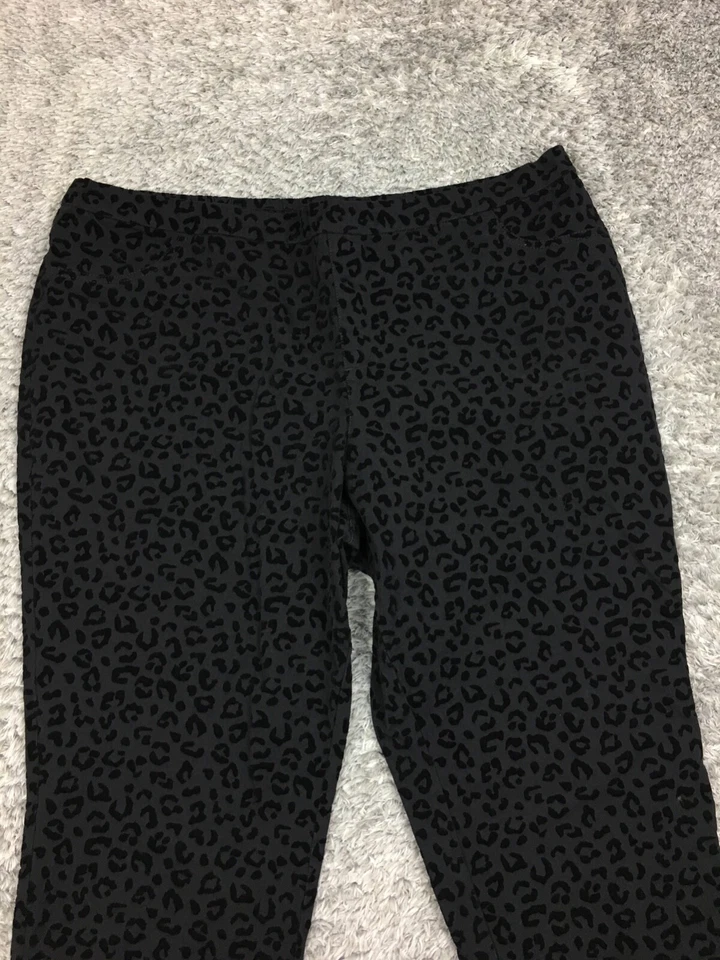 Calça cropped Isaac Mizrahi Live feminina tamanho 22WP preta chita puxar algodão - Imagem 2 de 4