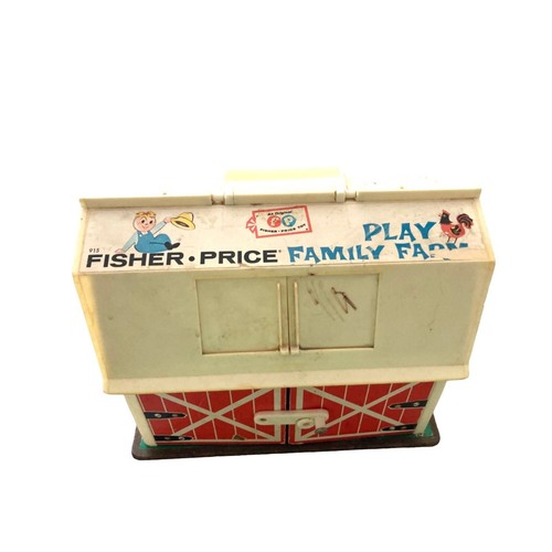 Vtg FISHER PRICE PLAY FAMILY FARM # 915 BARN No Silo & 4 ANIMALS Cow Sheep GUC - Picture 3 of 15
