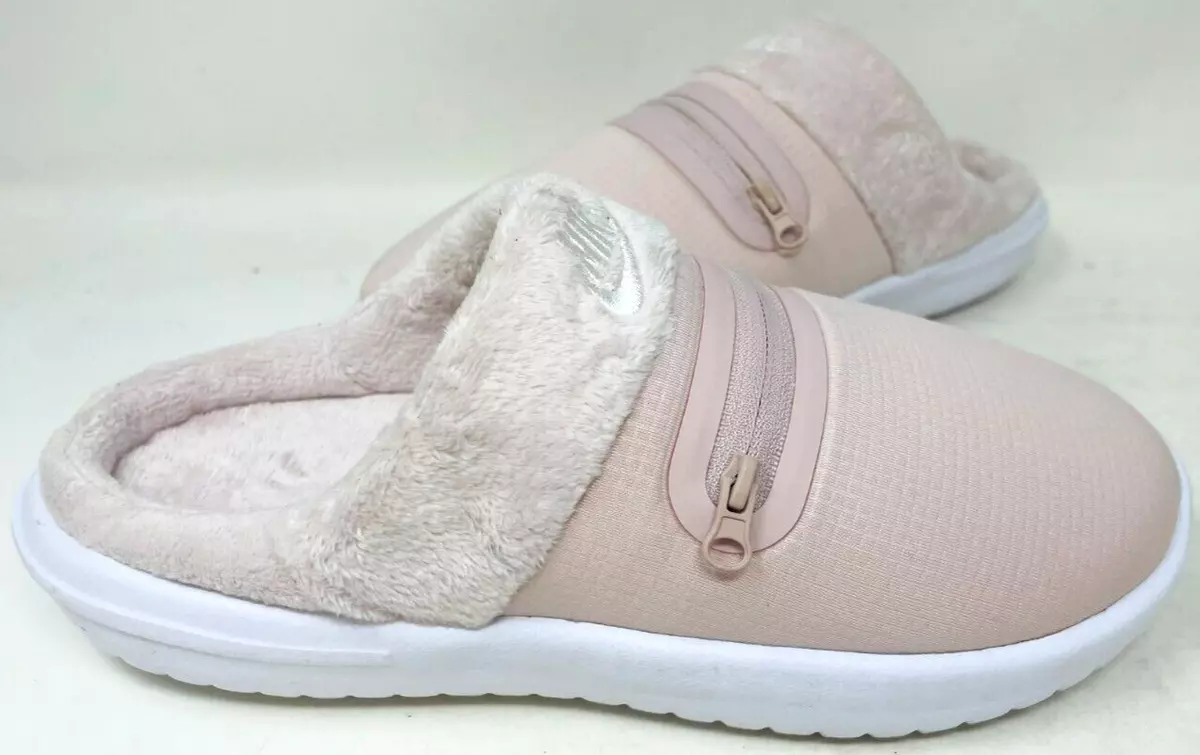 Nike slippers top size 6