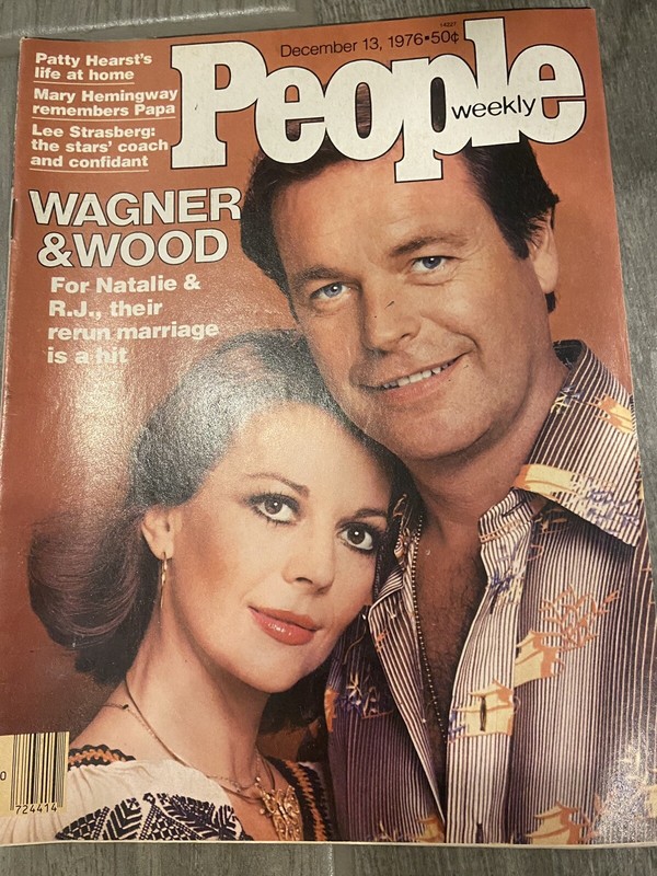People Magazine: NATALIE WOOD & ROBERT WAGNER - DECEMBER, 1976