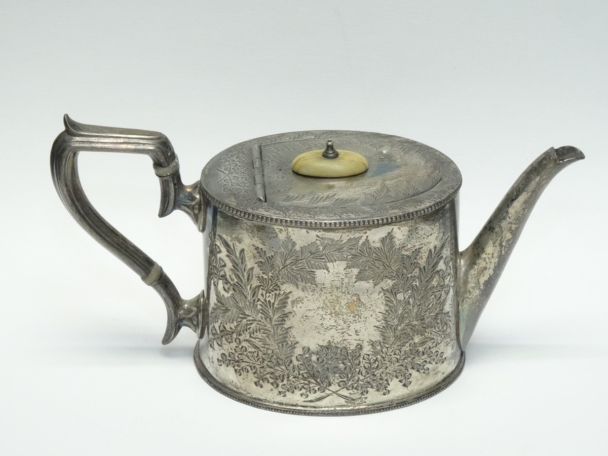 ANTIQUE JAMES DEAKIN & SONS J.D. & S Co EP SILVER PLATE TEA POT