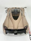 Foto 12 di 24