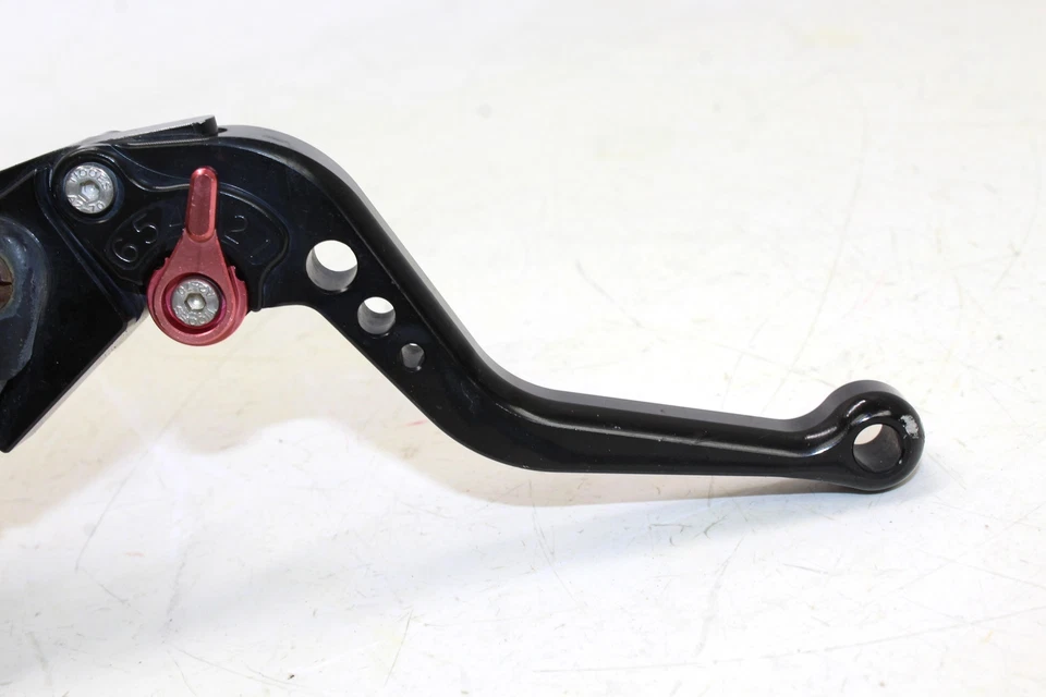 Главный цилиндр переднего тормоза с рычагом 2001 Suzuki Gsxr750 - Изображение 3 из 4