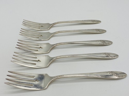 Set of 5 Queen Bess II Oneida Community Silverplate 6-1/2" Salad Forks Clover - Picture 2 of 5