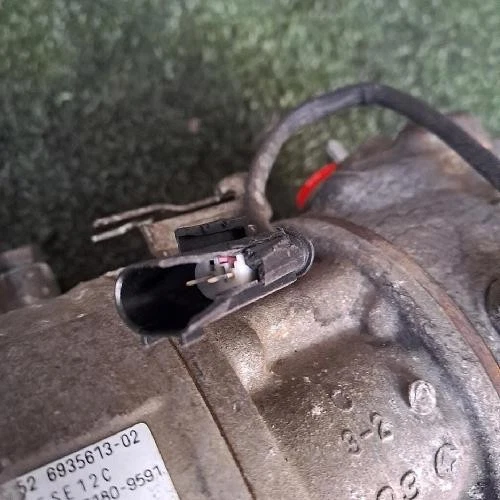 Compresseur clim BMW SERIE 1 E87 1 phase 1 64526987766 - Photo 3/4