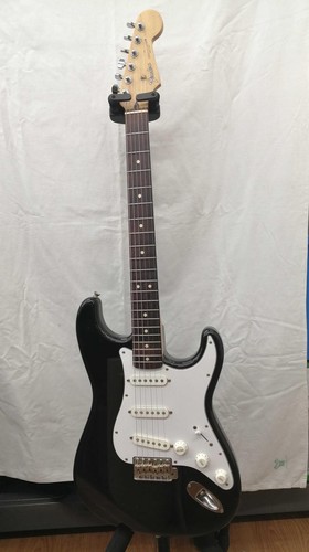 FENDER JAPAN ST-STD Electric Guitar-11