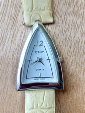 CTNY New York Design Women’s Watch, Vintage Triangular Watch