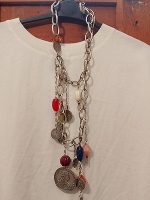 UNO DE 50 ° COLLAR  ''CALDERILLA 2''  - PLATA / RESINA - USADO 