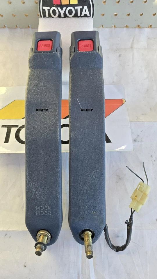 89-95 84-88 TOYOTA PICKUP TRUCK 4RUNNER BUCKET SEAT BELT BUCKLE LATCH SET Blue - Image 2 of 4