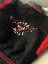 Vintage Chicago Bulls Logo 7 Cotton Collared Bomber Jacket Men's XL Red / Black