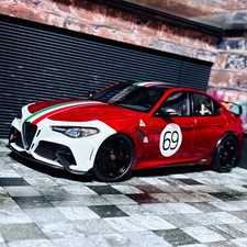 1 18 MotorHelix Alfa Romeo Giulia GTAm 2021