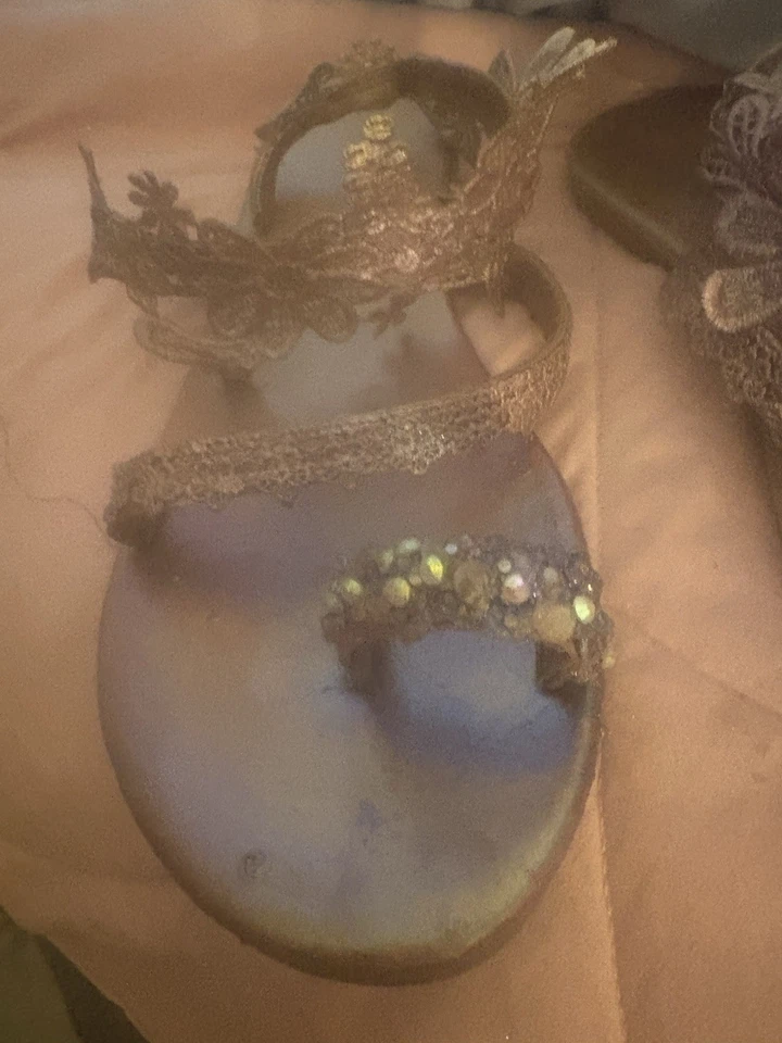 水晶和花边凉鞋手工应用细节带金色装饰 9 码 — 第 3/4 张图片