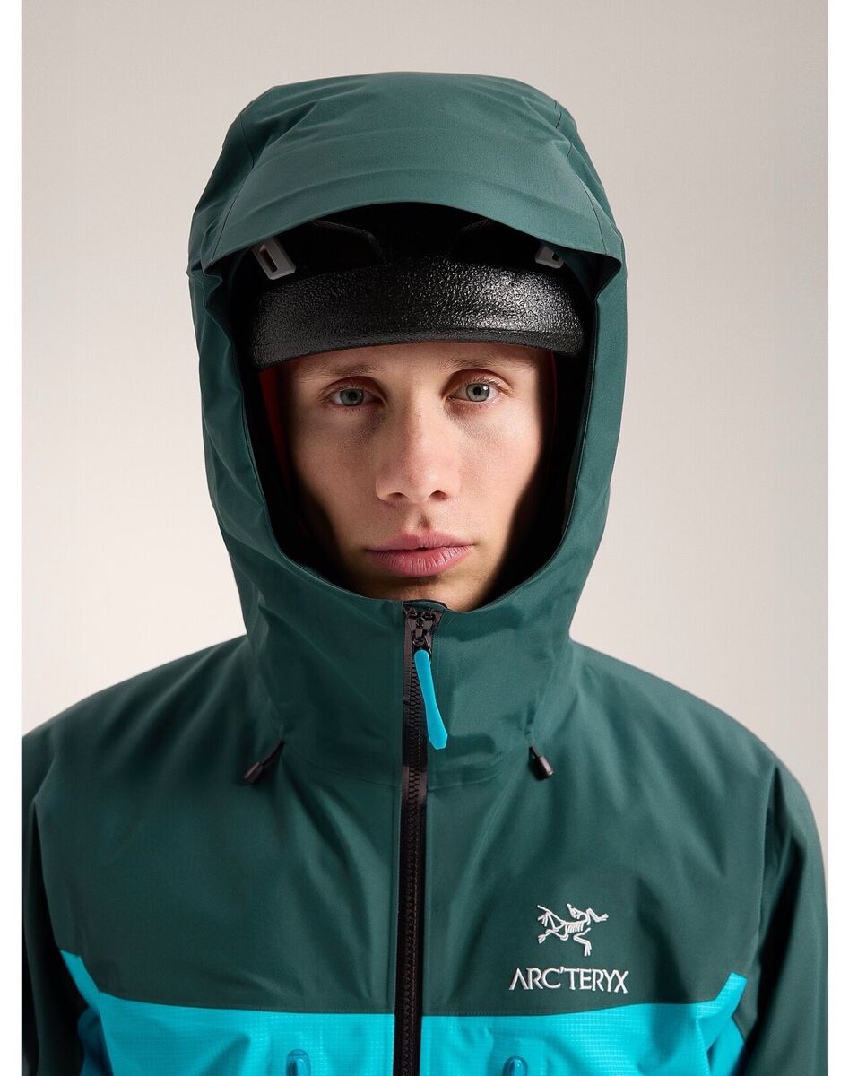NWT Mens Arc'teryx Alpha Goretex Hooded Waterproof Shell NWT Mens Arc'teryx Alpha Goretex Hooded Waterproof Shell