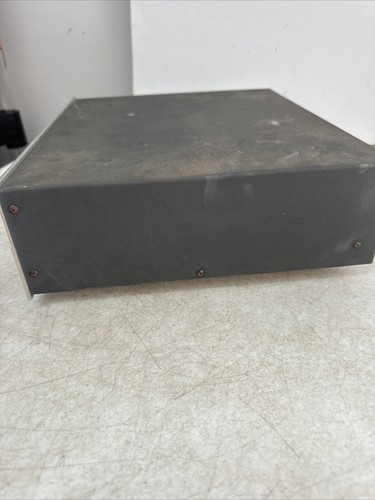 DRAKE ESR 240A Earth Station Receiver Powers Up - Picture 6 of 10