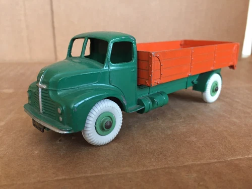 VINTAGE DINKY TOY 418 LEYLAND COMET WAGON WITH HINGED TAILBOARD W/ORIGINAL PAINT