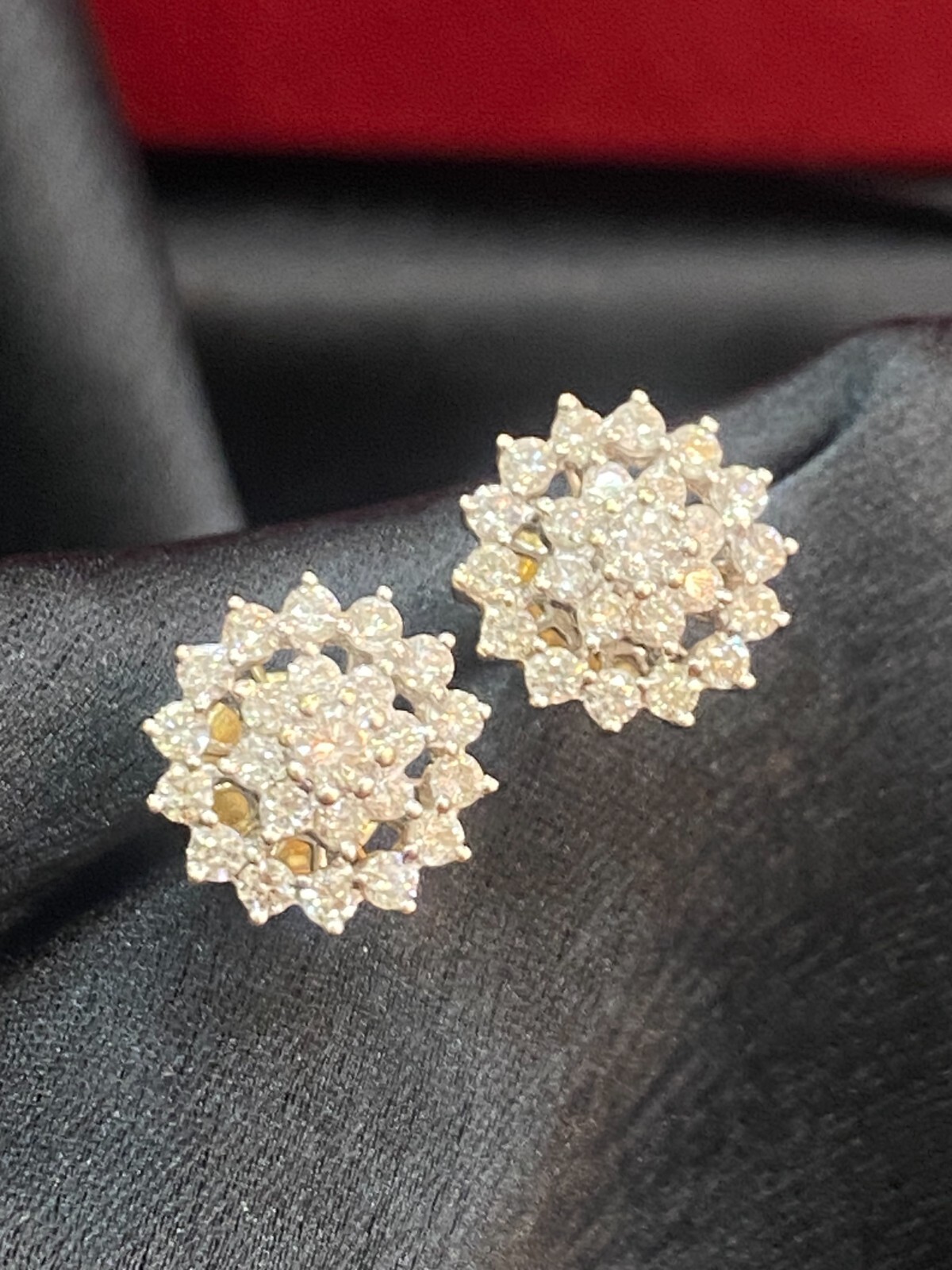 Real 1.40 Cts Round Brilliant Natural Diamonds Cluster Stud Earrings In 14K Gold