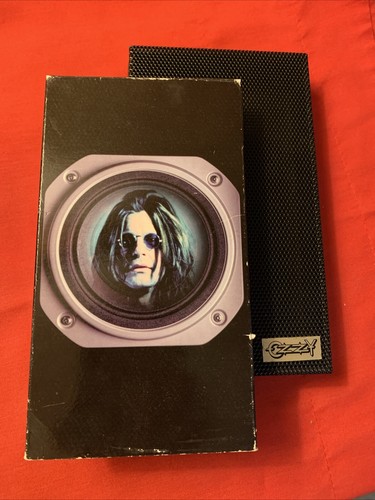 Ozzy Osbourne 1993 VHS Live & Loud Collector's Edition Etui enthalten